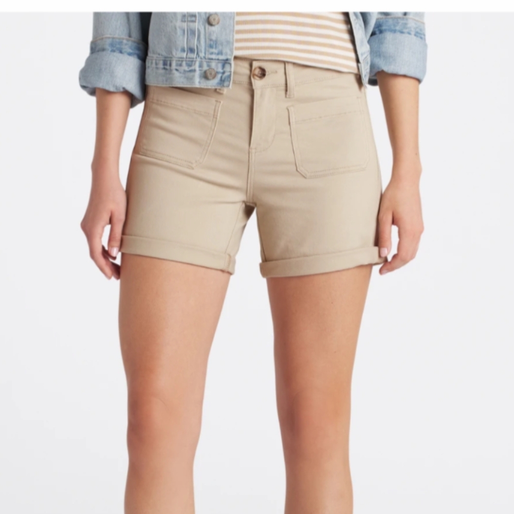 Veda Cuffed Patch Pocket Short